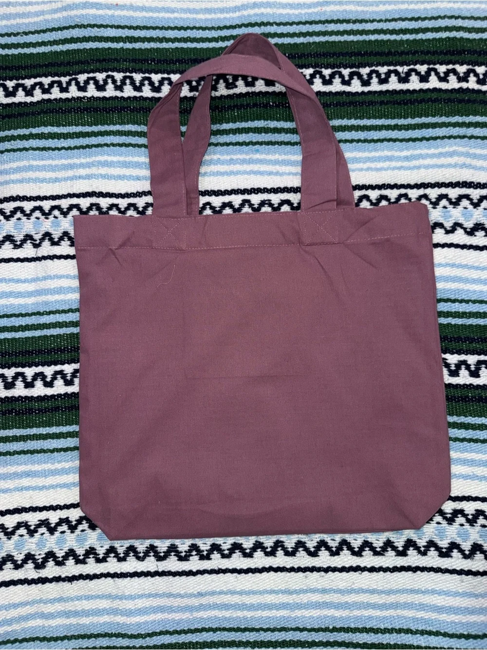 N/A stylish mauve